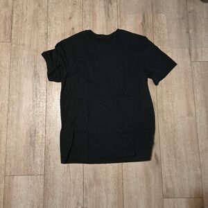 Black t-shirt